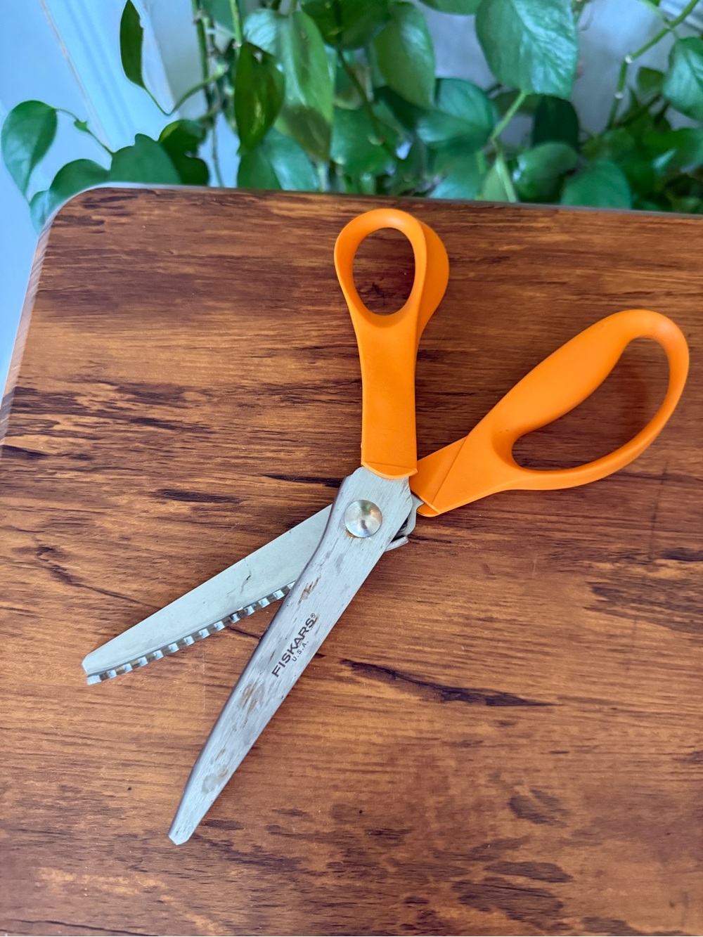 FISKARS USA Orange Decorative Edge Scissors